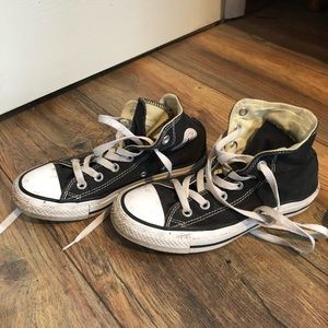 Black and white converse